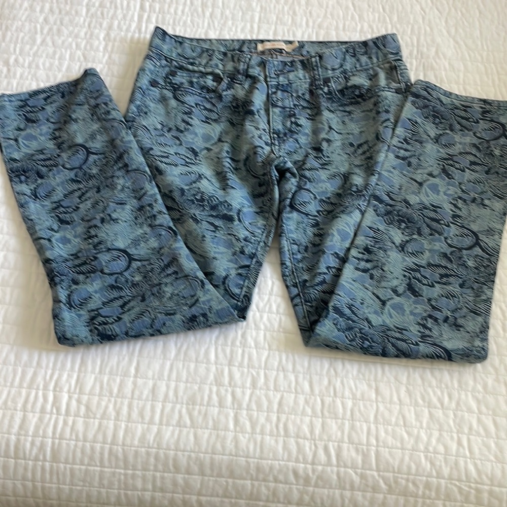 Tory Burch jeans. Authentic. In very good condition. Printed denim.